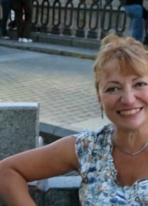 Марина, 61, Россия, Санкт-Петербург
