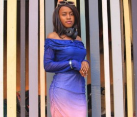 Sarah, 25, Yaounde