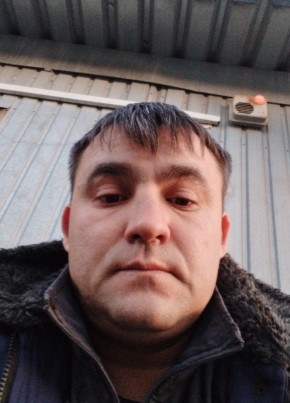 СЕРГЕЙ, 40, Россия, Новобурейский