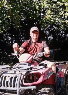 Олег из Сальска 48 лет