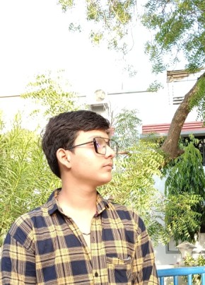 Kunj, 19, India, Ahmedabad