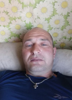 Дмитрий из Омска 42 года