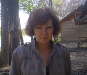 Ирина, 59 лет, Чернівці