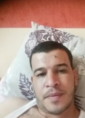 badino, 24, People’s Democratic Republic of Algeria, Touggourt