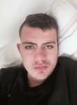 Ivan, 23 года, Split