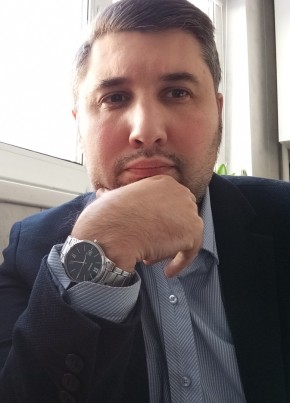 Михаил из Санкт-Петербурга 43 года