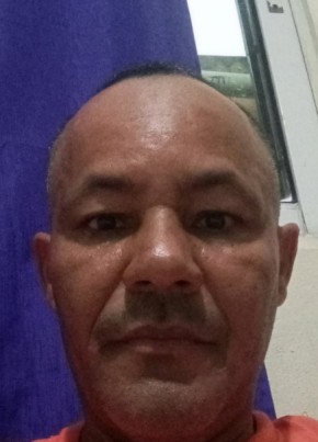 Alexander Toribi из Santo Domingo 52 года