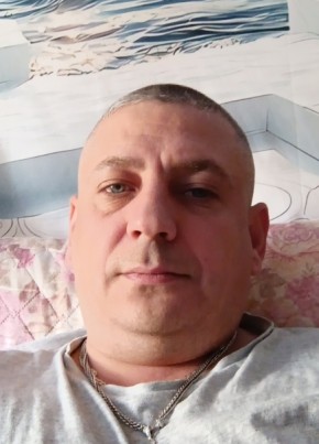 Денис из Коврова 45 лет