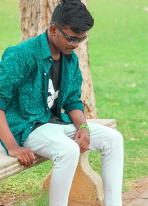 Laddu, 22, India, Hyderabad