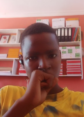 Emmanuel  adauth, 18, Tanzania, Dar es Salaam