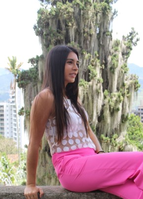 Laura, 29, República de Colombia, Manizales
