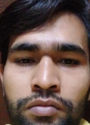 Bha, 18, India, New Delhi