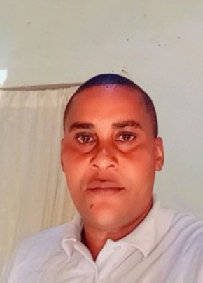 Derick, 37, Kenya, Kericho