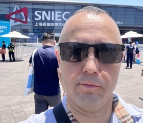 Rustam, 43, Guangzhou