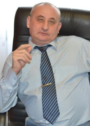 VIKTOR, 62, Russia, Kazan