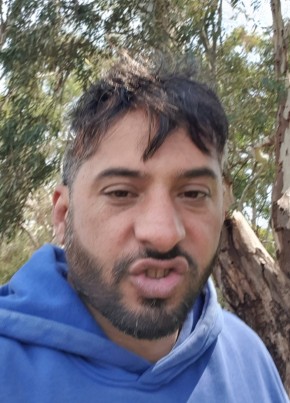 Amir из Adelaide 33 года