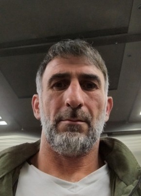 Магомед из Красногорска 49 лет