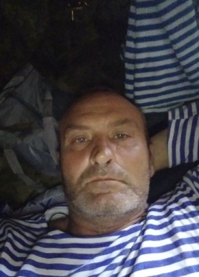 Василий, 48, Россия, Советский