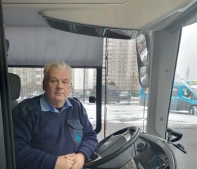 Василий, 65 лет, Москва
