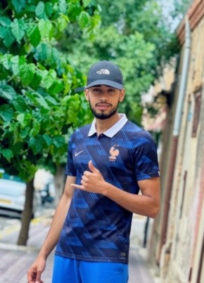 Yassinelacho из Tiaret 22 года