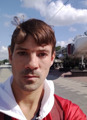 Алексей Беляев из Воронежа 37 лет