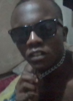 john munga из Nairobi 21 год