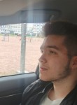 Oleg, 21, Saint Petersburg