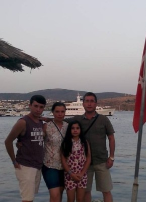 Gürcan, 53, Türkiye Cumhuriyeti, Nallıhan