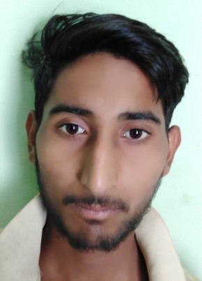 Priyanshukapil, 18, India, Delhi