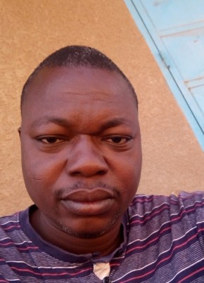 Zongo michael, 34, Burkina Faso, Ouagadougou