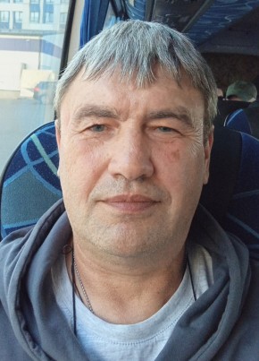 Павел из Екатеринбурга 50 лет