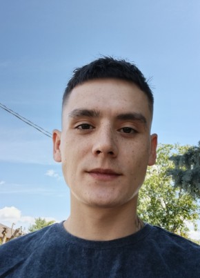 Дмитрий из Москвы 27 лет