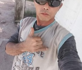 Adailton, 38, Santa Cruz