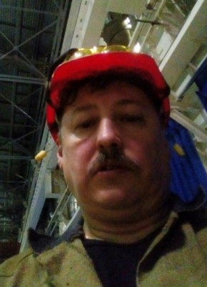 Виталий, 55, Россия, Сургут