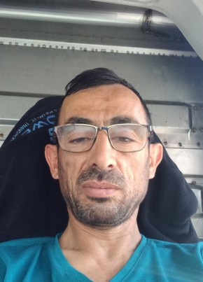 Murat из Konya 46 лет