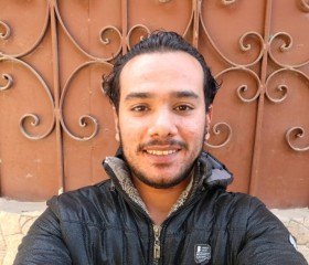 Nick, 18, Al Jizah