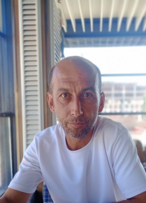 Ahmet из Nallıhan 42 года