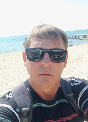 Денис из Евпатории 43 года