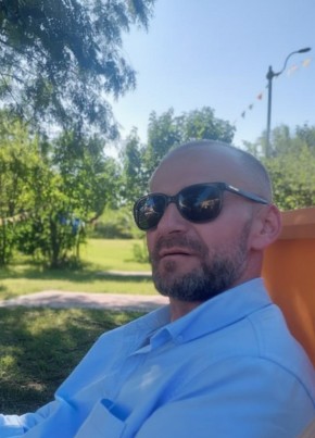 Сергей из Москвы 44 года
