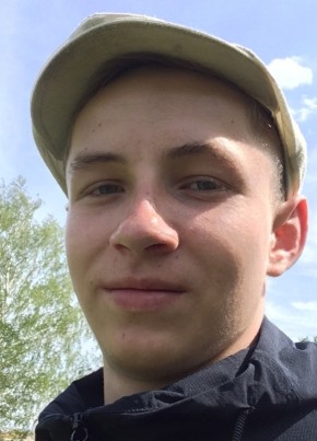 Сергей из Шебекино 21 год