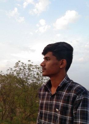 Yas solanki, 18, India, Jaisalmer