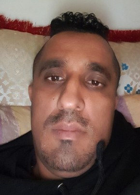 Aziz, 43, République Française, Marseille