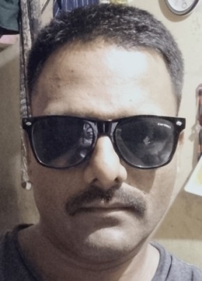 Khandu Jagdev, 34, India, Pimpri