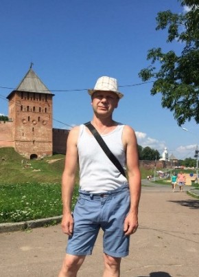 Николай из Волхова 57 лет