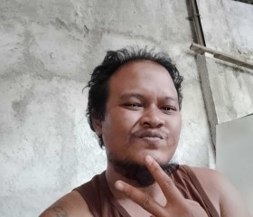 Septian bagus He, 32, Semarang