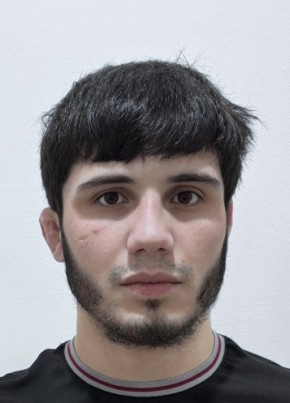 Ислам из Махачкалы 26 лет