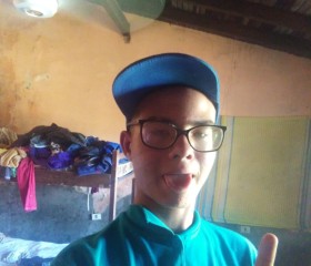 ErWIn, 19, Caacupe