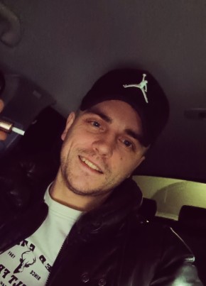 Mikhail из Владимира 28 лет