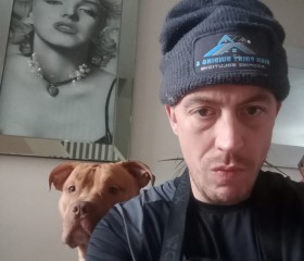 Josh d, 35, St Helens