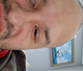 Michael, 34, North Providence